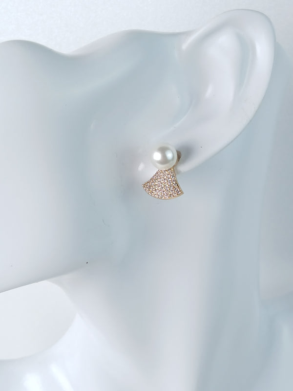 リーフ型ピアス