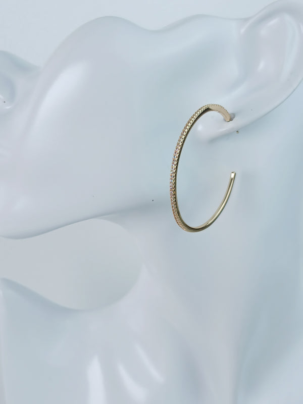 クリスタル付きフープピアス