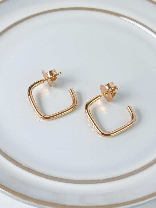 モダン フープピアス