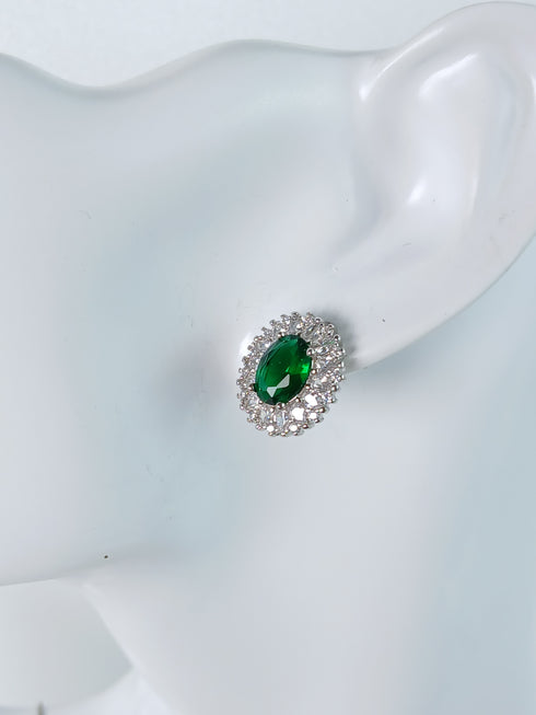 Green Stone Pendant Necklace and Earrings Set