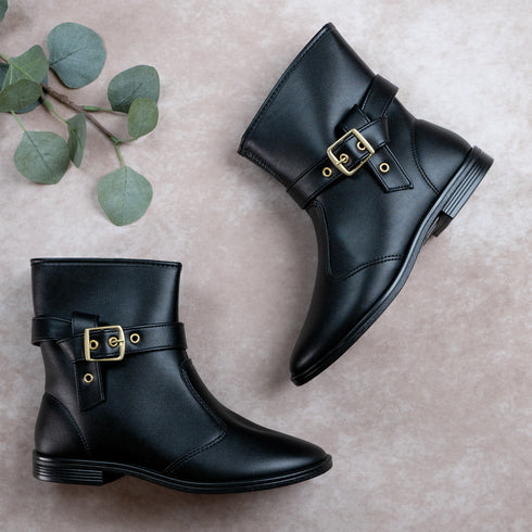 Beira Rio Buckle Boot