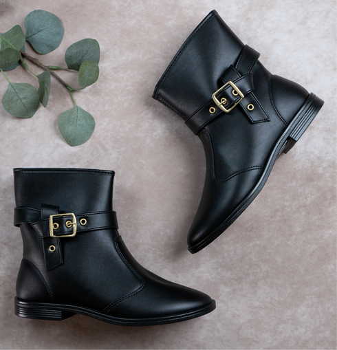 Beira Rio Buckle Boot
