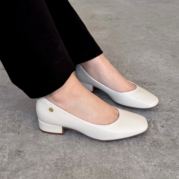 Moleca Off White Flat