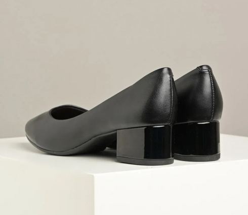 Scarpin Beira Rio Preto Napa Salto Verniz 4cm