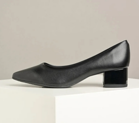Scarpin Beira Rio Preto Napa Salto Verniz 4cm
