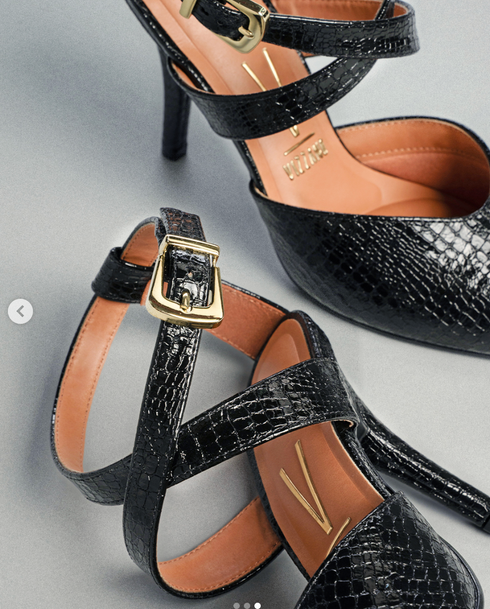 Scarpin Vizzano Verniz Croco Preto