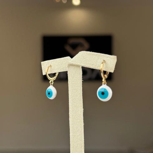 ギリシャの目のフープピアス