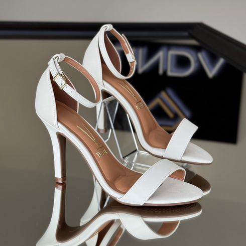 Sandália Vizzano Off White Salto Alto 9cm
