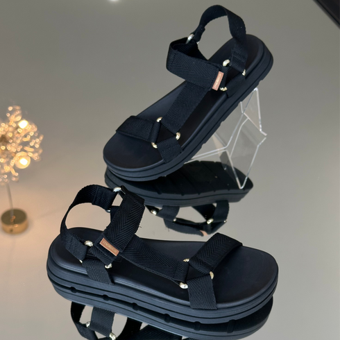 Moleca Black Sandal with Adjustable Straps