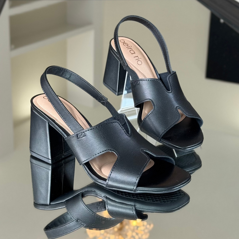 Beira Rio Wide Strap Sandal