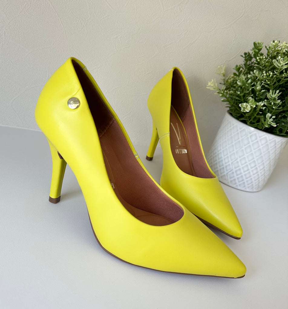 Scarpin amarelo top vizzano